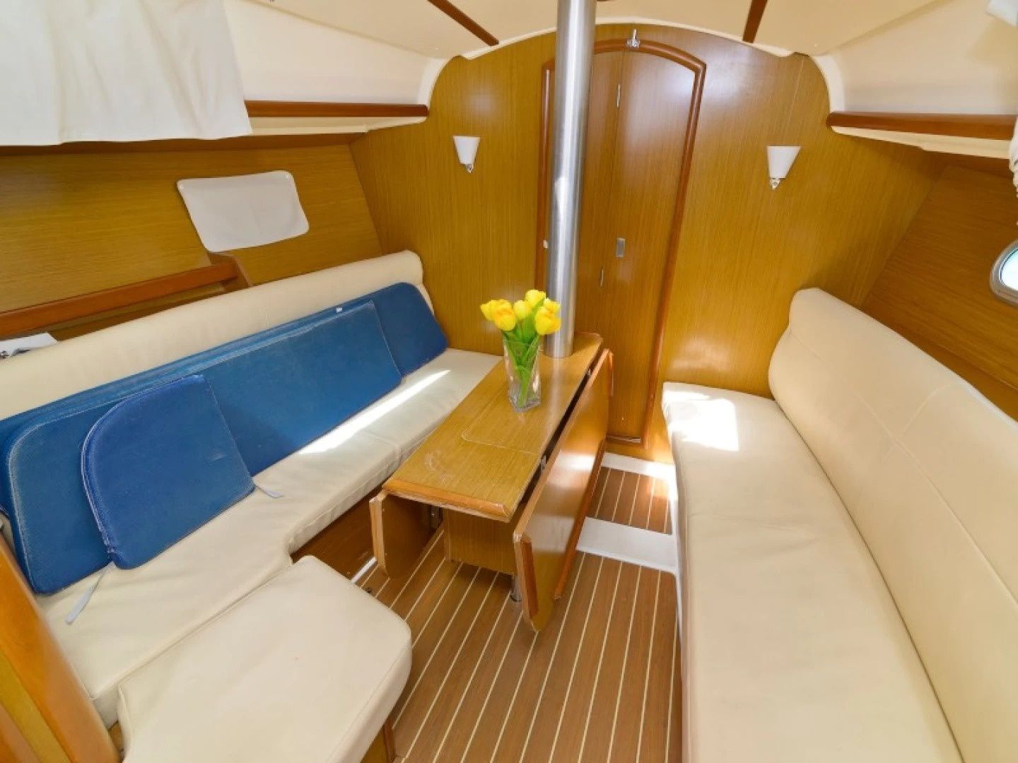 Jeanneau Sun Odyssey 32 | Carmen