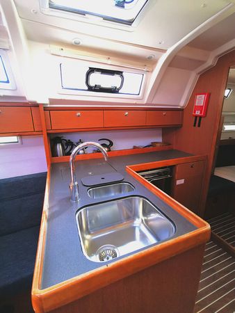 Bavaria Cruiser 37 | Maci