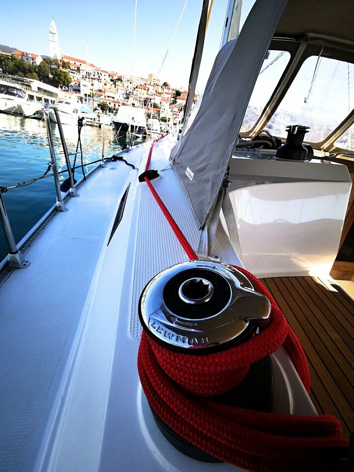 Bavaria Cruiser 37 | Maci