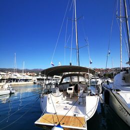 Bavaria Cruiser 37 | Maci