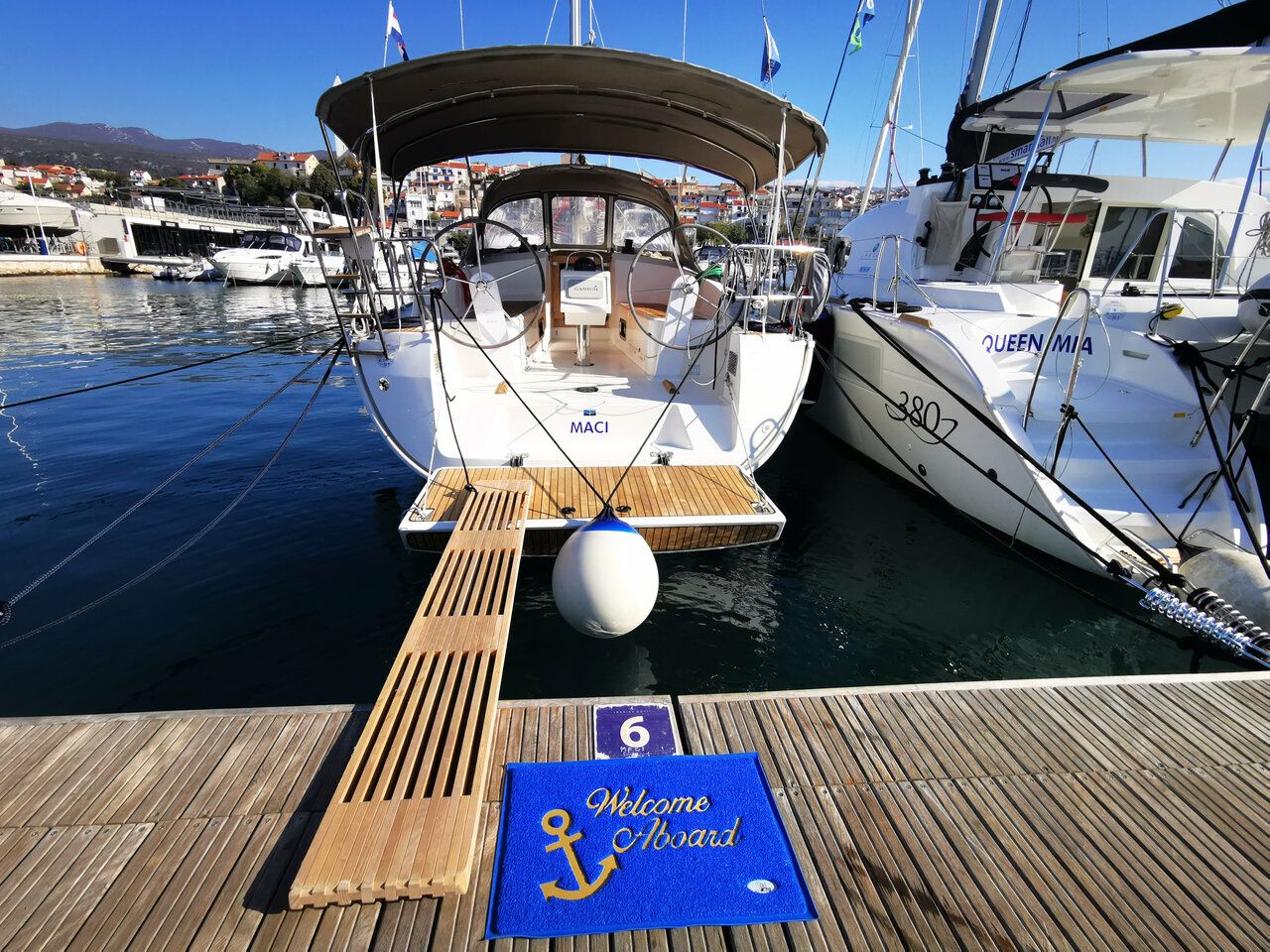 Bavaria Cruiser 37 | Maci