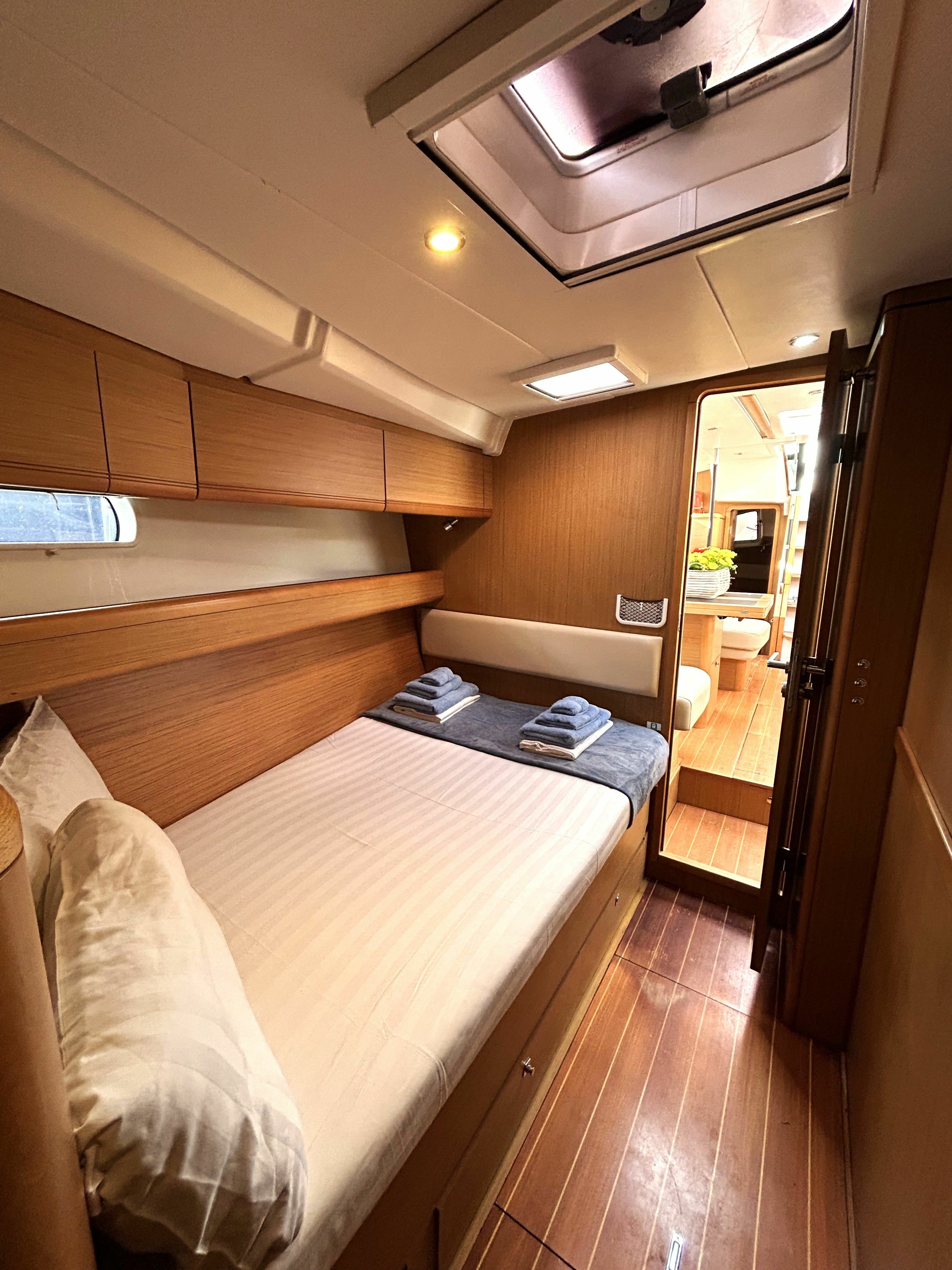 Jeanneau 57 | Messenger