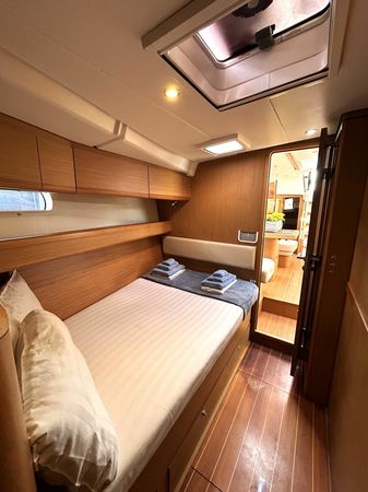 Jeanneau 57 | Messenger