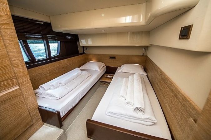 Azimut 47 Fly | Skyfall