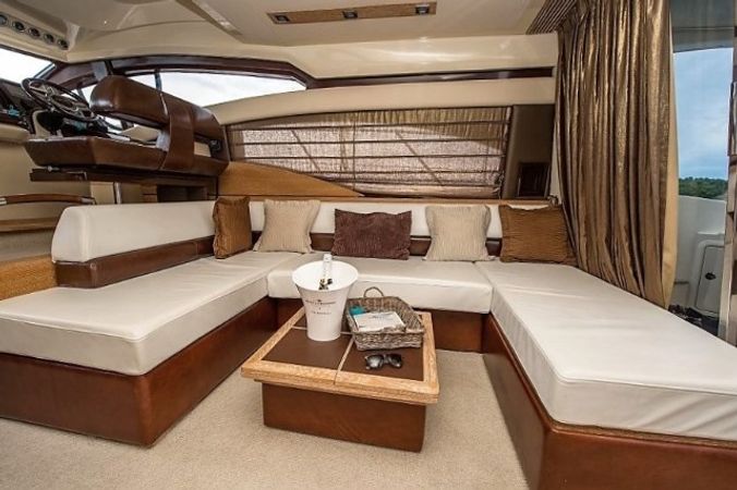 Azimut 47 Fly | Skyfall