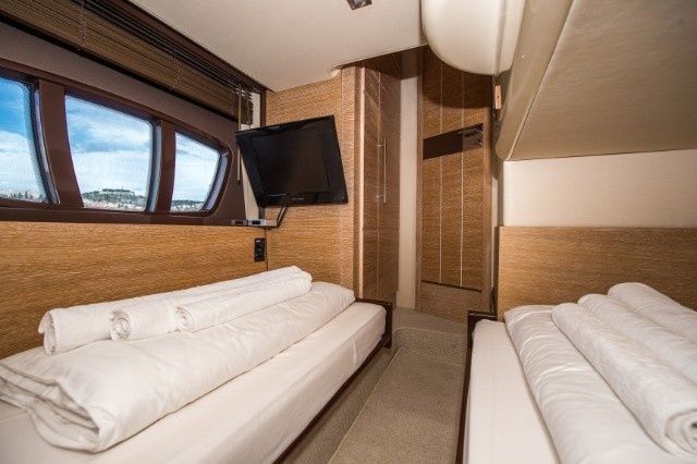 Azimut 47 Fly | Skyfall