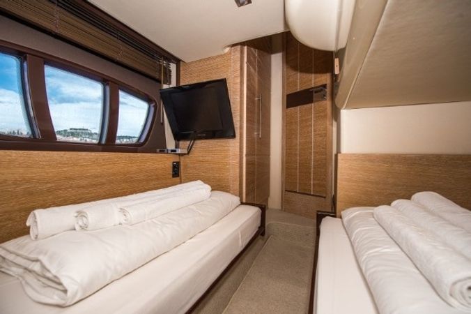 Azimut 47 Fly | Skyfall