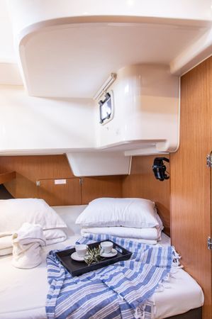 Bavaria Cruiser 51 | Philoctetes