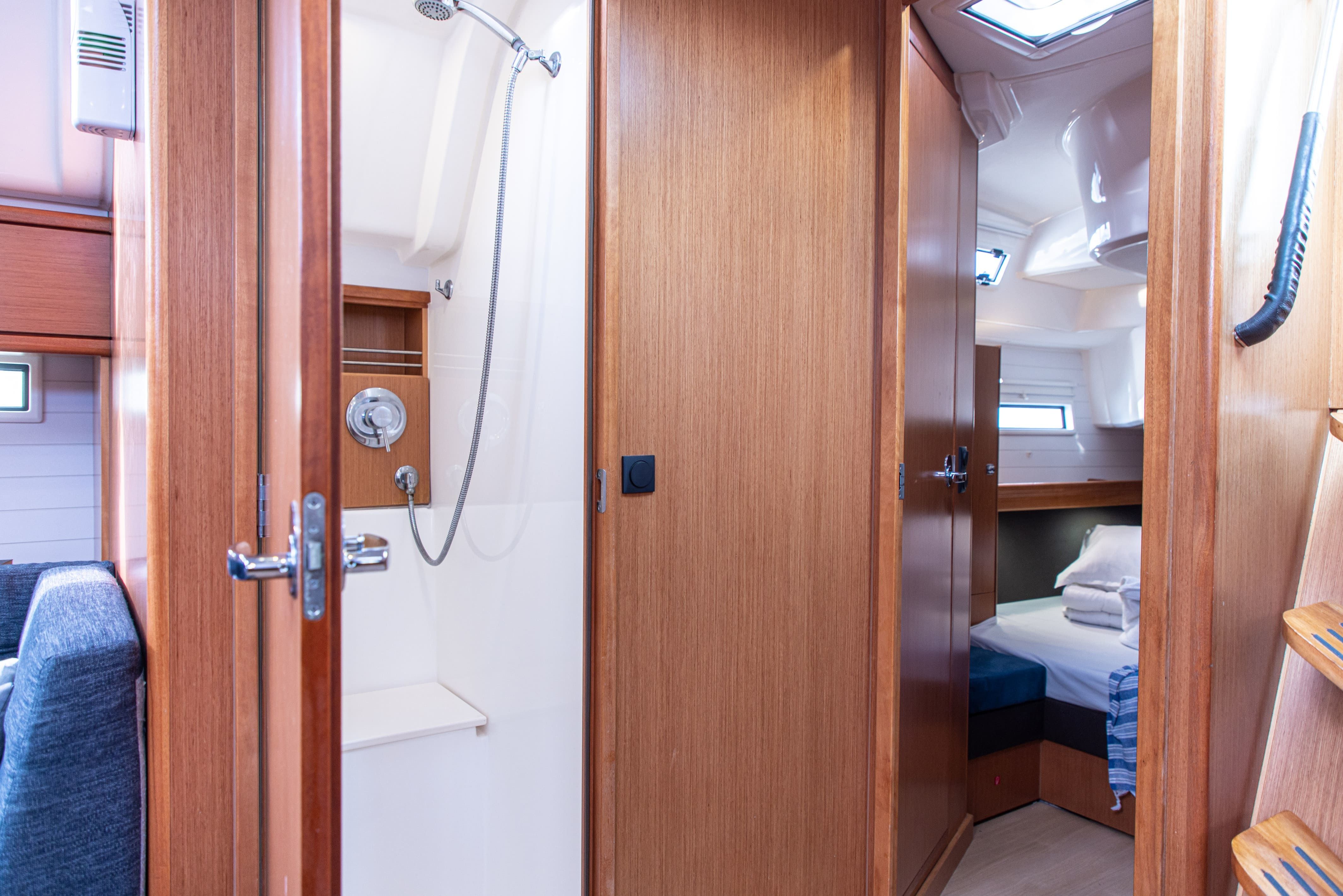 Bavaria Cruiser 51 | Philoctetes