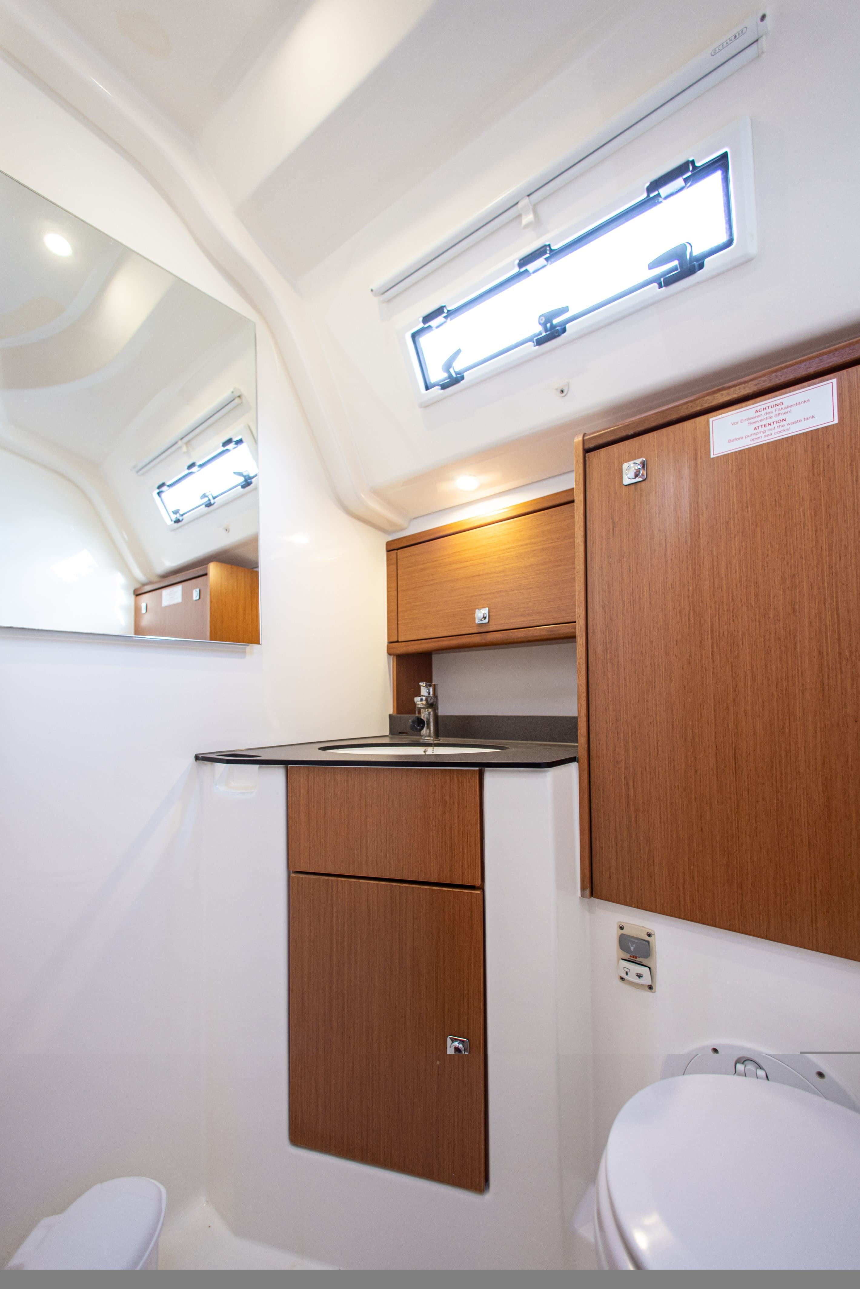 Bavaria Cruiser 51 | Philoctetes