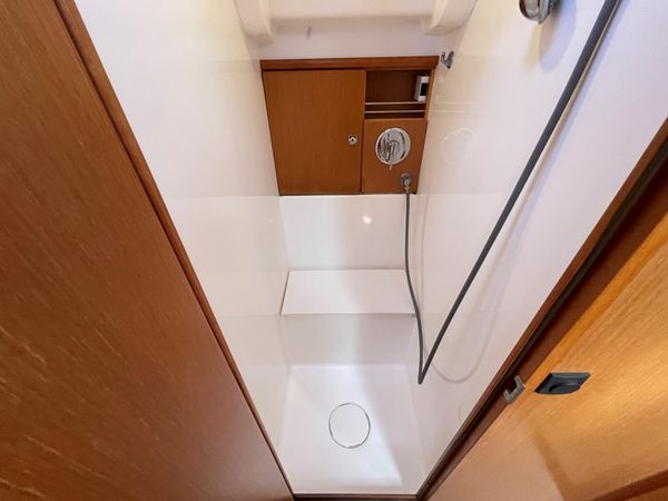 Bavaria Cruiser 51 | Philoctetes