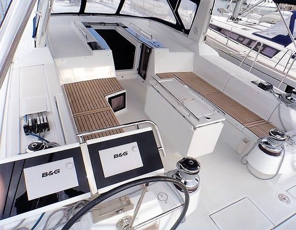 Beneteau Oceanis 55 | Lucky Trader
