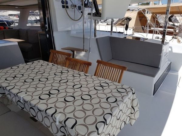 Fountaine Pajot Lucia 40 | Luce
