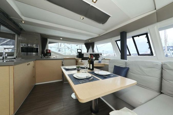 Fountaine Pajot Lucia 40 | Luce