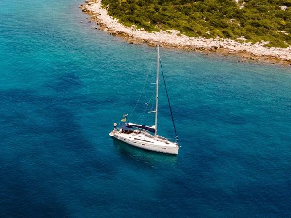 Bavaria Cruiser 41 | Electra