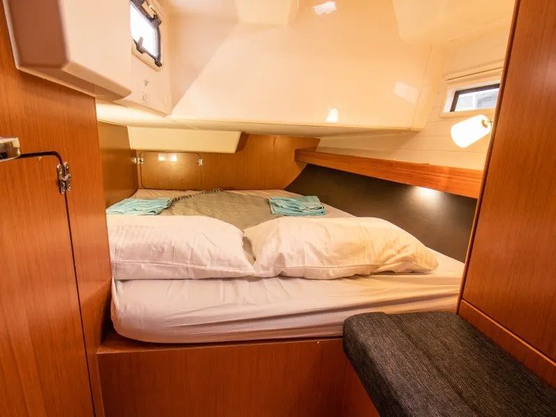 Bavaria Cruiser 41 | Electra