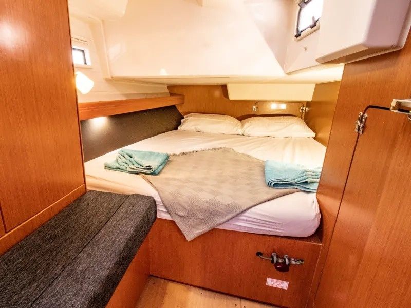 Bavaria Cruiser 41 | Electra