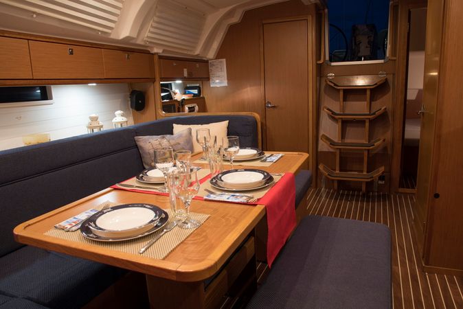 Bavaria Cruiser 41 | Erato