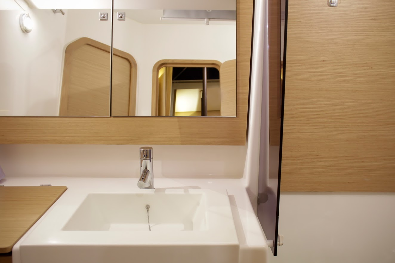 Dufour 56 | Invictus