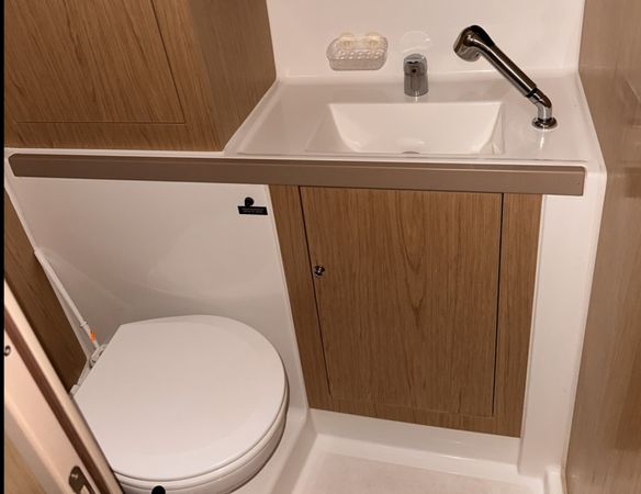 Beneteau Oceanis 41.1 | Targa