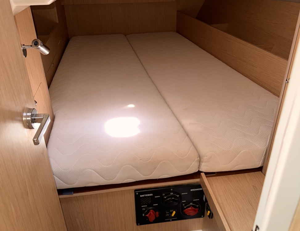 Beneteau Oceanis 41.1 | Targa