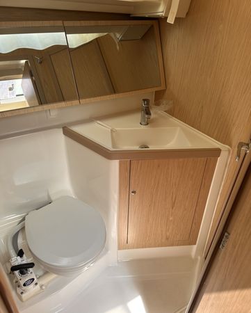 Beneteau Oceanis 41.1 | Targa