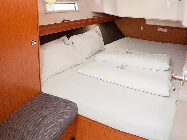 Bavaria Cruiser 37 | Gospoja