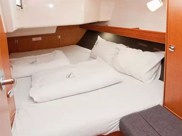 Bavaria Cruiser 37 | Gospoja