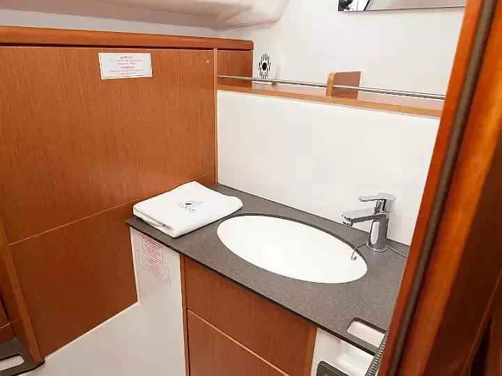 Bavaria Cruiser 37 | Gospoja