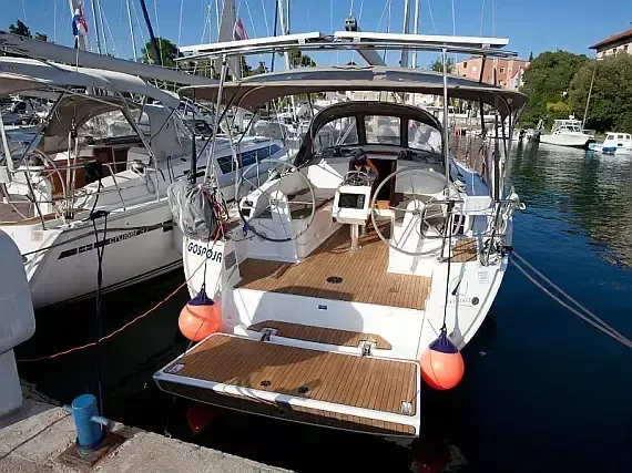 Bavaria Cruiser 37 | Gospoja