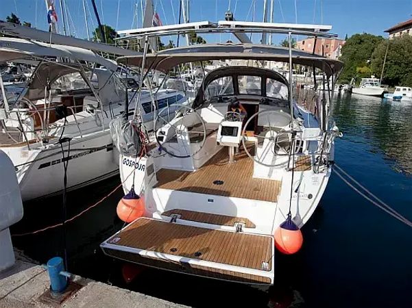 Bavaria Cruiser 37 | Gospoja