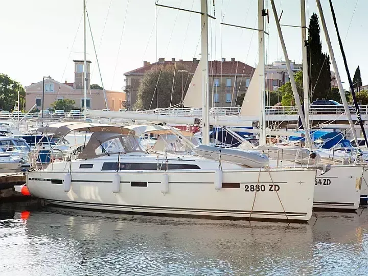Bavaria Cruiser 37 | Gospoja