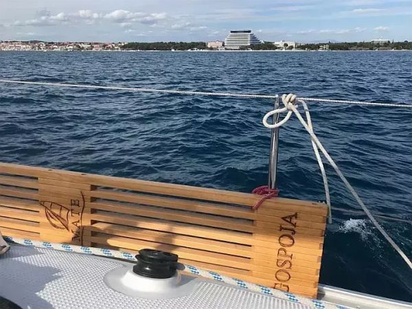 Bavaria Cruiser 37 | Gospoja