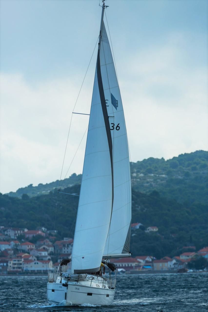 Bavaria Cruiser 36 | Estela