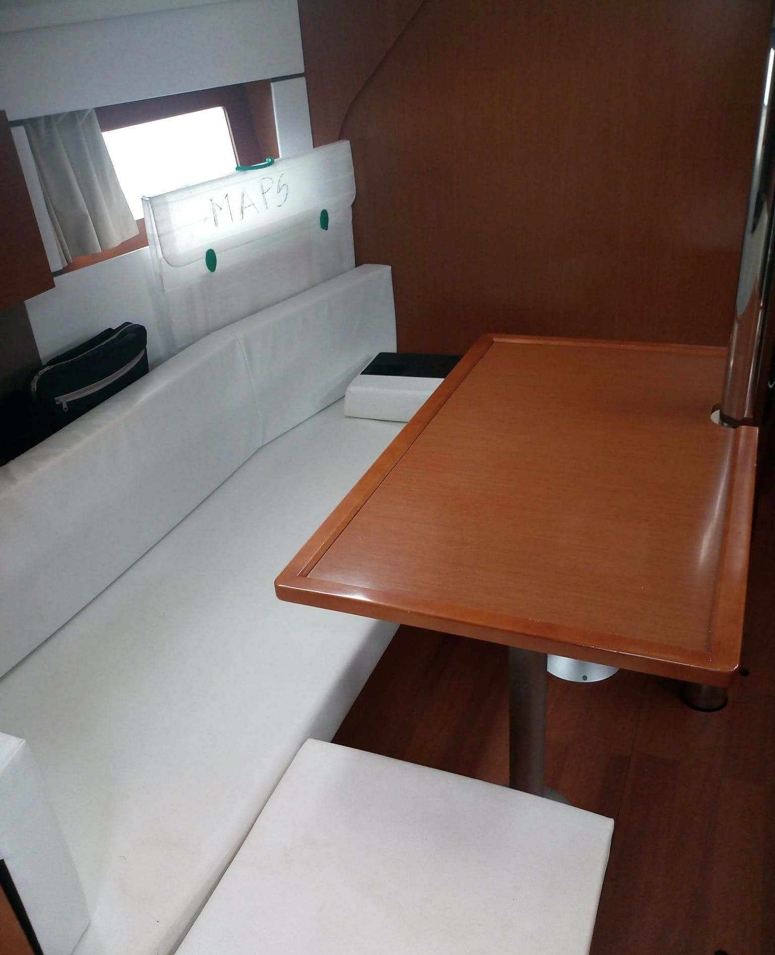 Beneteau Oceanis 38 | Monica