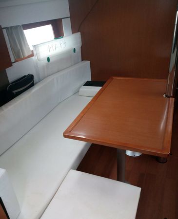 Beneteau Oceanis 38 | Monica