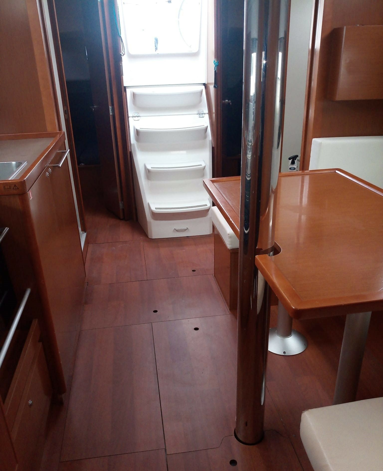 Beneteau Oceanis 38 | Monica