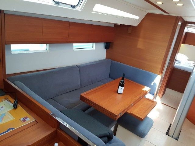 More 55 | Solid White