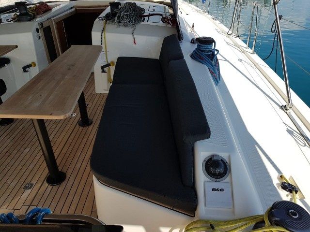 More 55 | Solid White