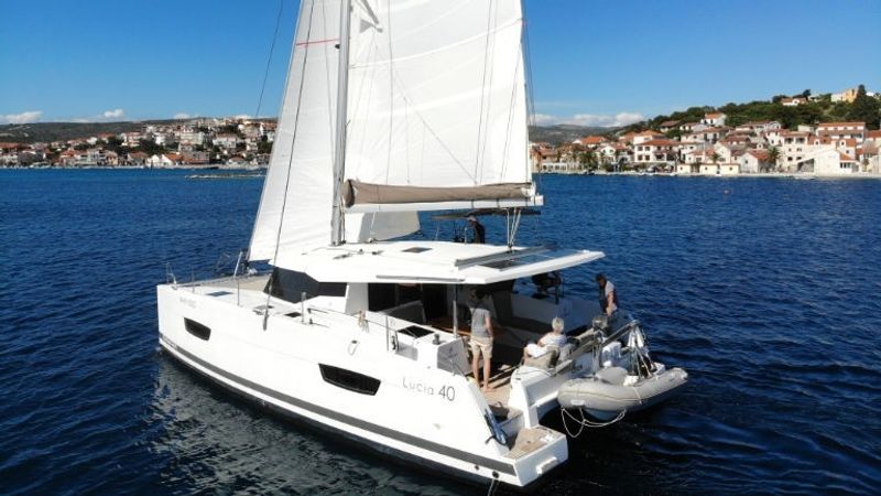 Fountaine Pajot Lucia 40 | Leon