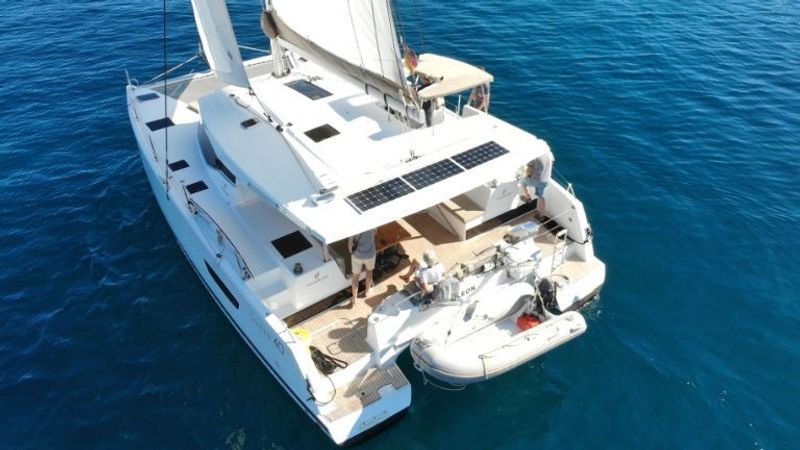 Fountaine Pajot Lucia 40 | Leon