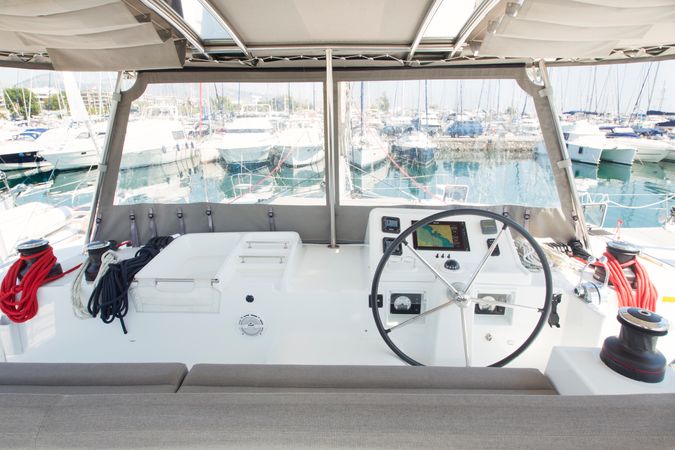 Lagoon 450 F | Hydra 8