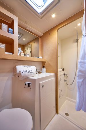 Lagoon 42 | Albertina