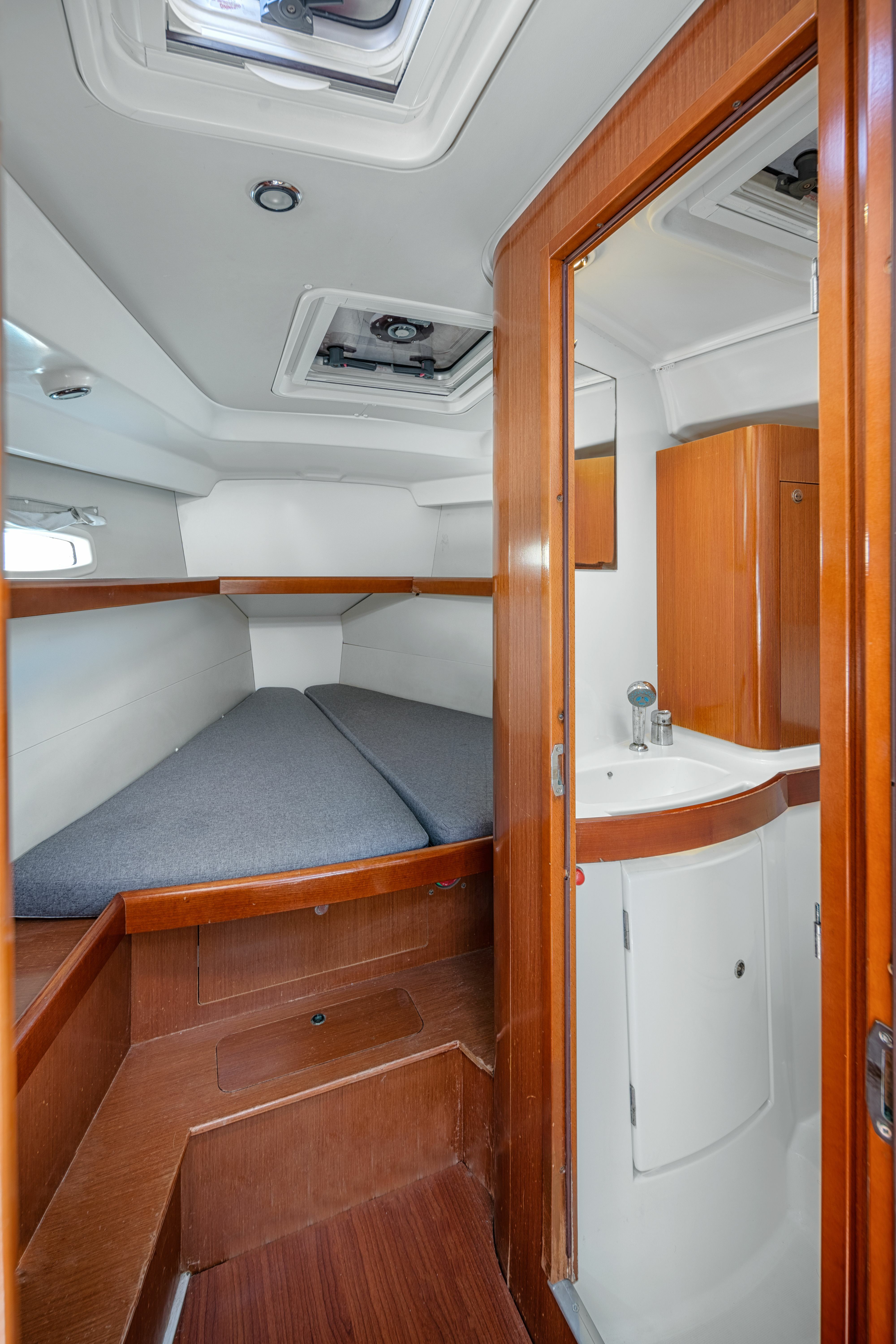 Beneteau Oceanis 40 | Baby