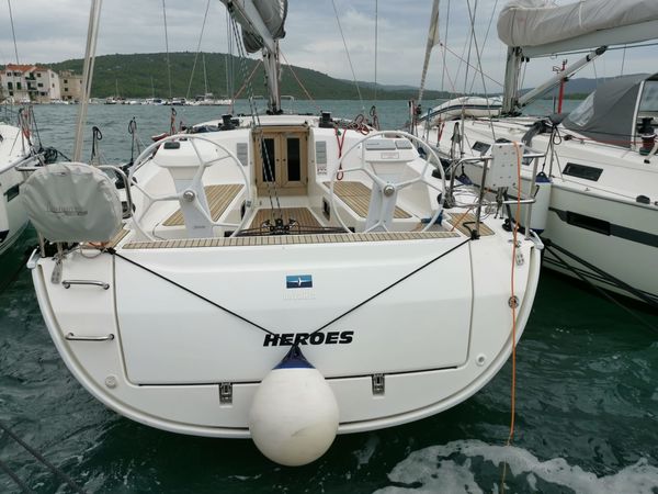 Bavaria Cruiser 41S | Heroes