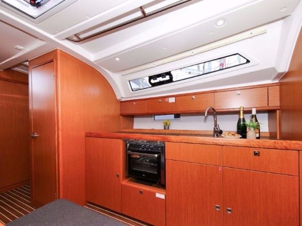 Bavaria Cruiser 41S | Rebel Rebel