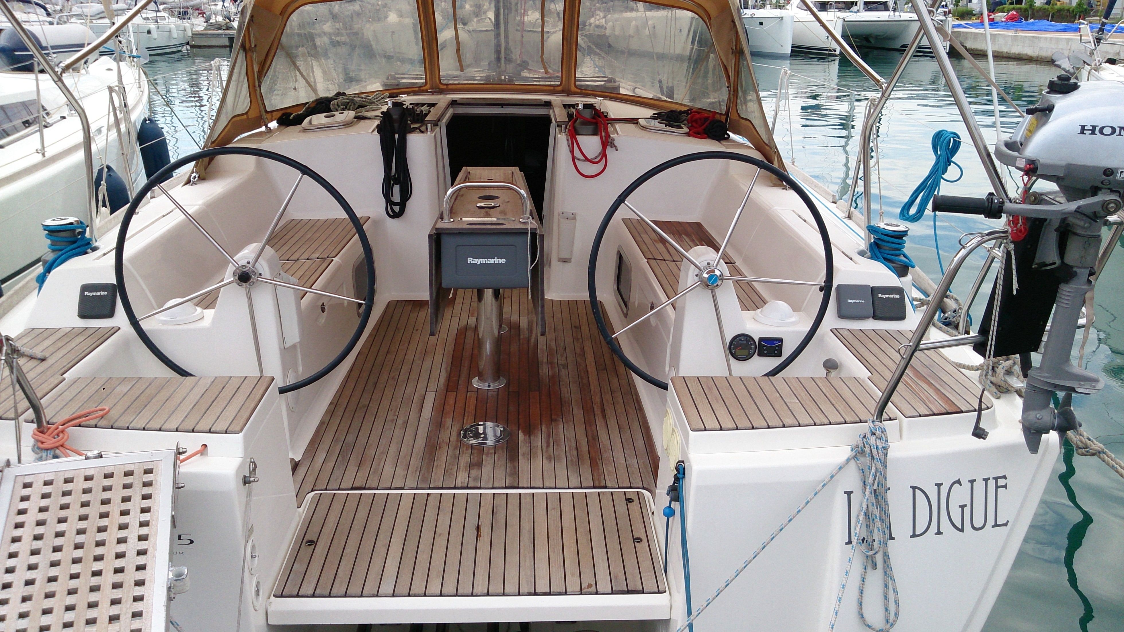 Dufour 405 | La Digue