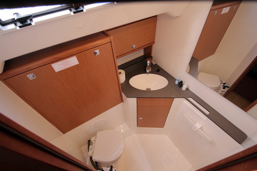 Bavaria Cruiser 46 | Lucy Ball