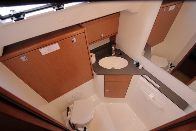 Bavaria Cruiser 46 | Lucy Ball