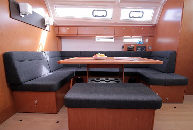 Bavaria Cruiser 46 | Lucy Ball